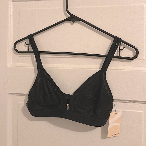 Lively black double layer sheer pattern bralette - Picture 1 of 6